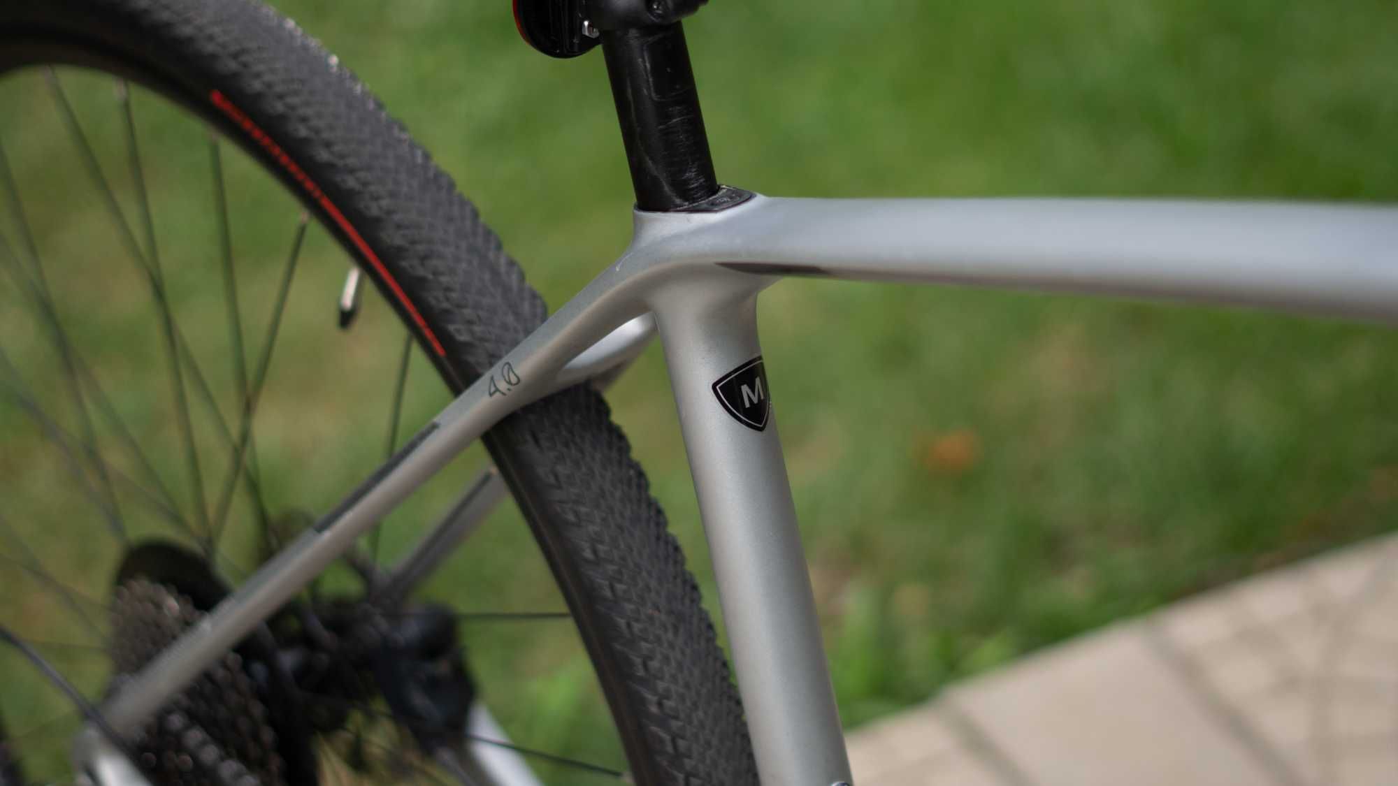 Specialized Sirrus Carbon – леко градско/гравел колело