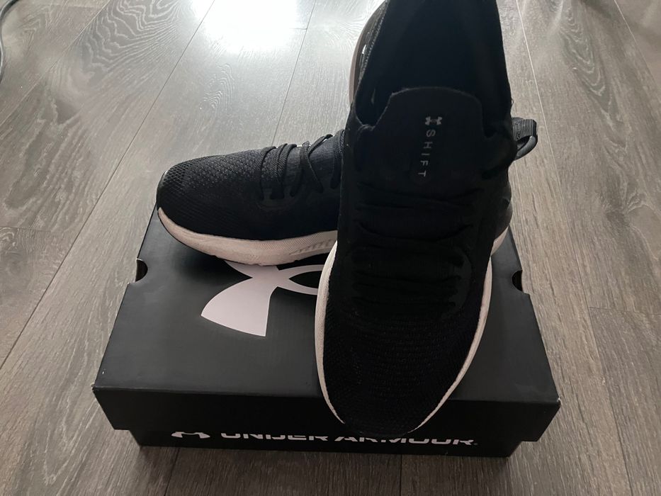 Маратонки Under armour, размер 43