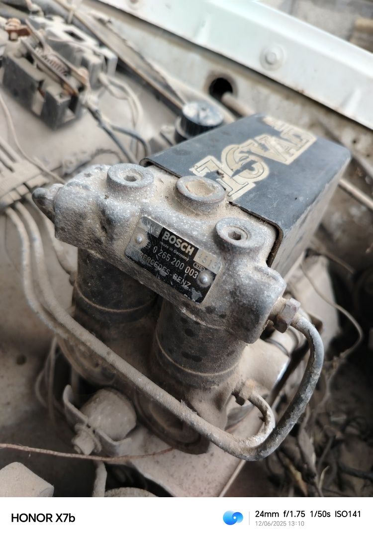 Mersedes 126 va 123 zapchastlari bor
