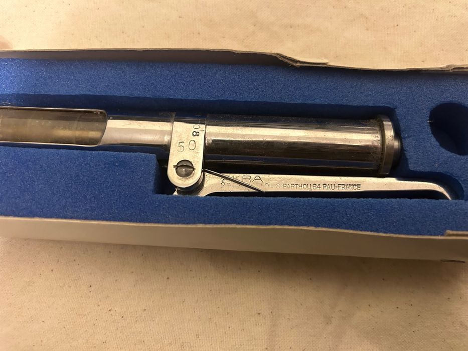 Aparat dermo-jet medical