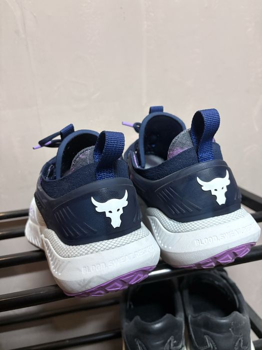 Маратонки на PROJECT ROCK