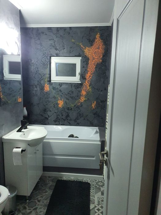 Închiriez ap 3 camere termen lung