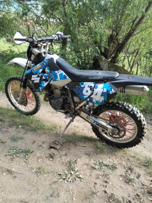 Vand enduro suzuki drz400 4t sau aștept unele oferte