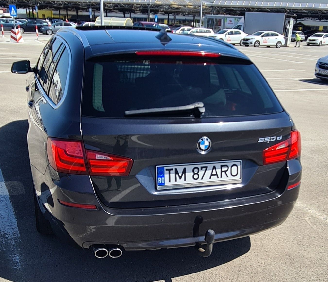 Bmw 520d  F11 Automata/ piele /trapa /head -up