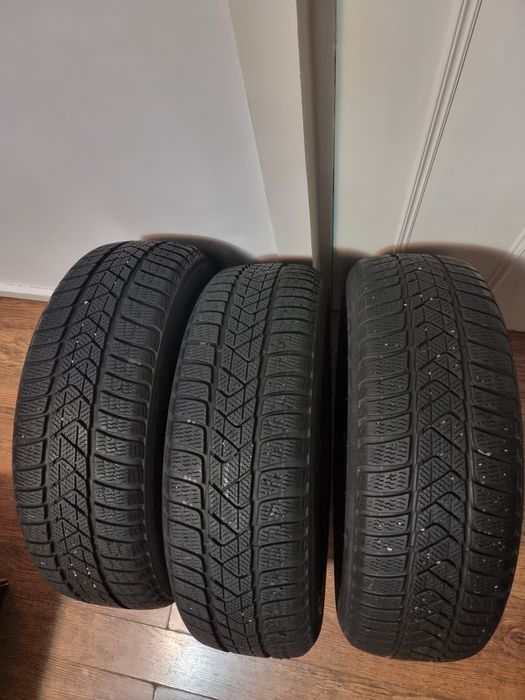Set 3 anvelope de iarna Pirelli 205/60/17