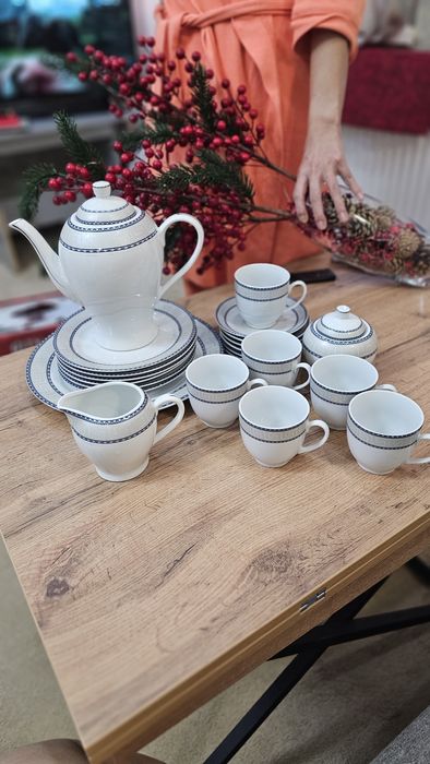 Продаётся сервиз