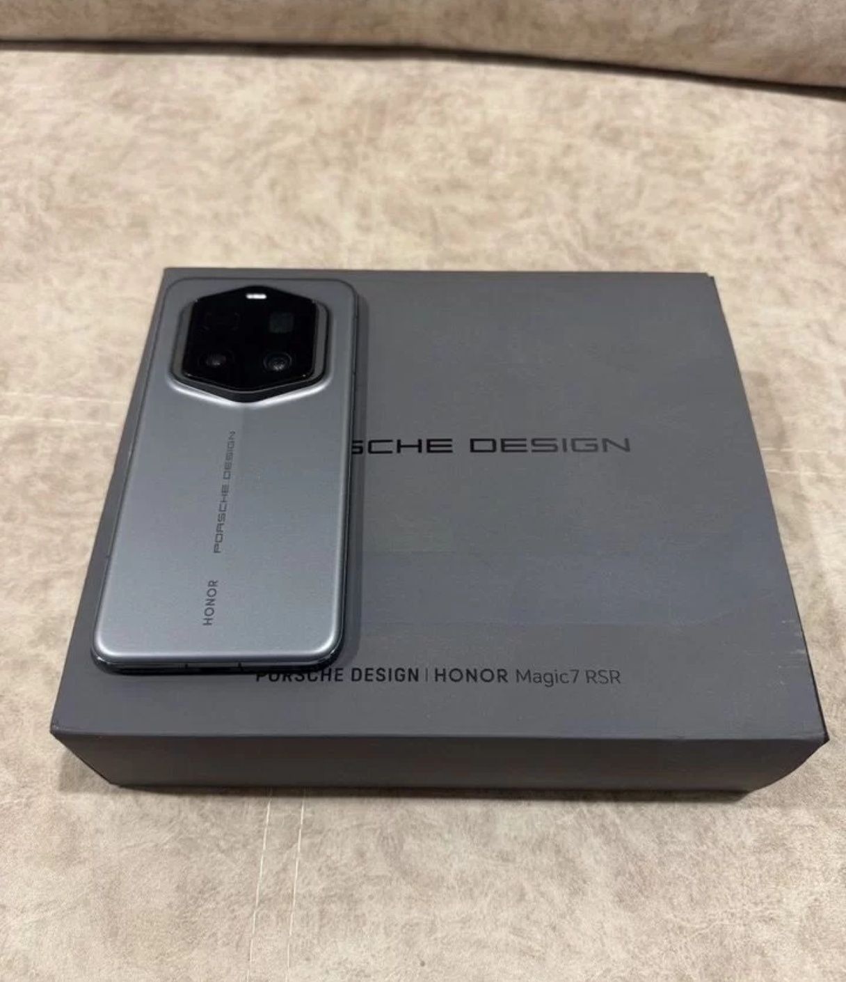 Honor Magic 7 Porsche Design 1 terrabite