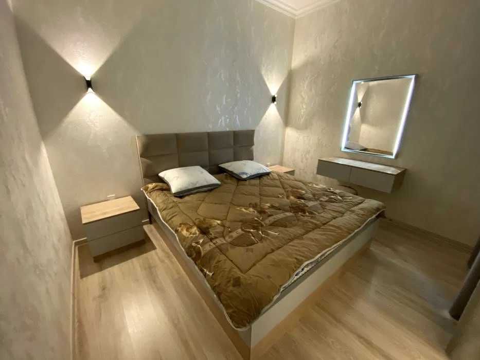 Сдается Шикарная Квартира на Ц-5!  (2/8/12) ЖК Казахстан!  838*