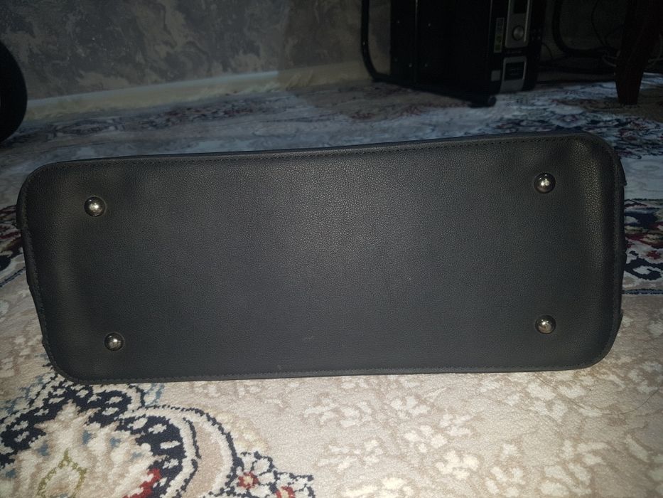 Sumka sotiladi xolati yaxshi