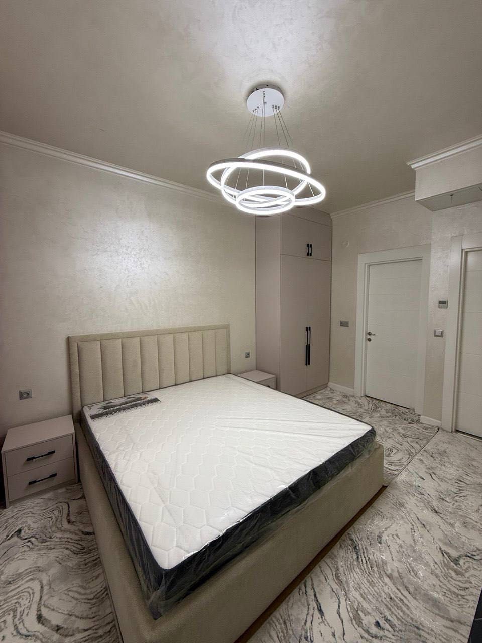 Istanbul City Продается 2 комнатная квартира ремонт А.Каххара