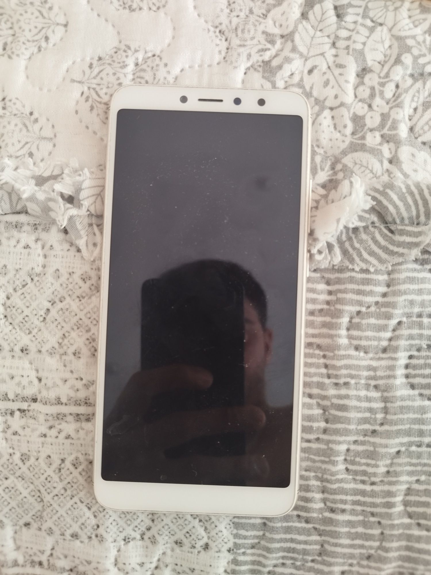 Xiaomi redmi s2  телефон