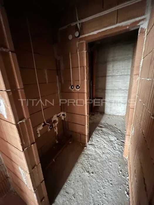 Тристаен в ж.к. Остромила