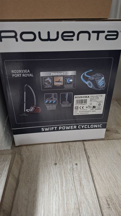 Aspirator fara sac ROWENTA Swift Power Cyclonic RO2933EA, 1.2l, 900W,