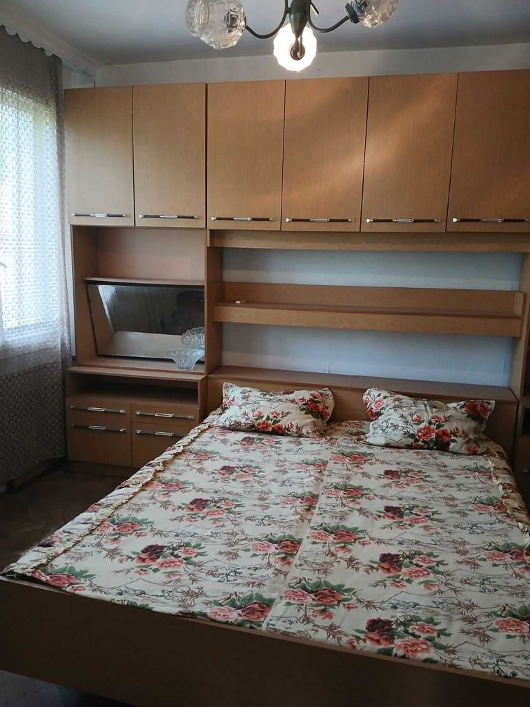 Продава се Къща в Монтана, Мала Кутловица - 232 кв.м за 748 €/кв.м - Снимка #21