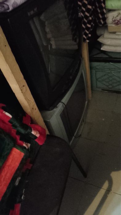 Телевизор в хорошем состояний без пульта