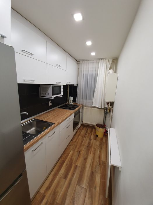 Închiriez  apartament  2 camere Micro 6