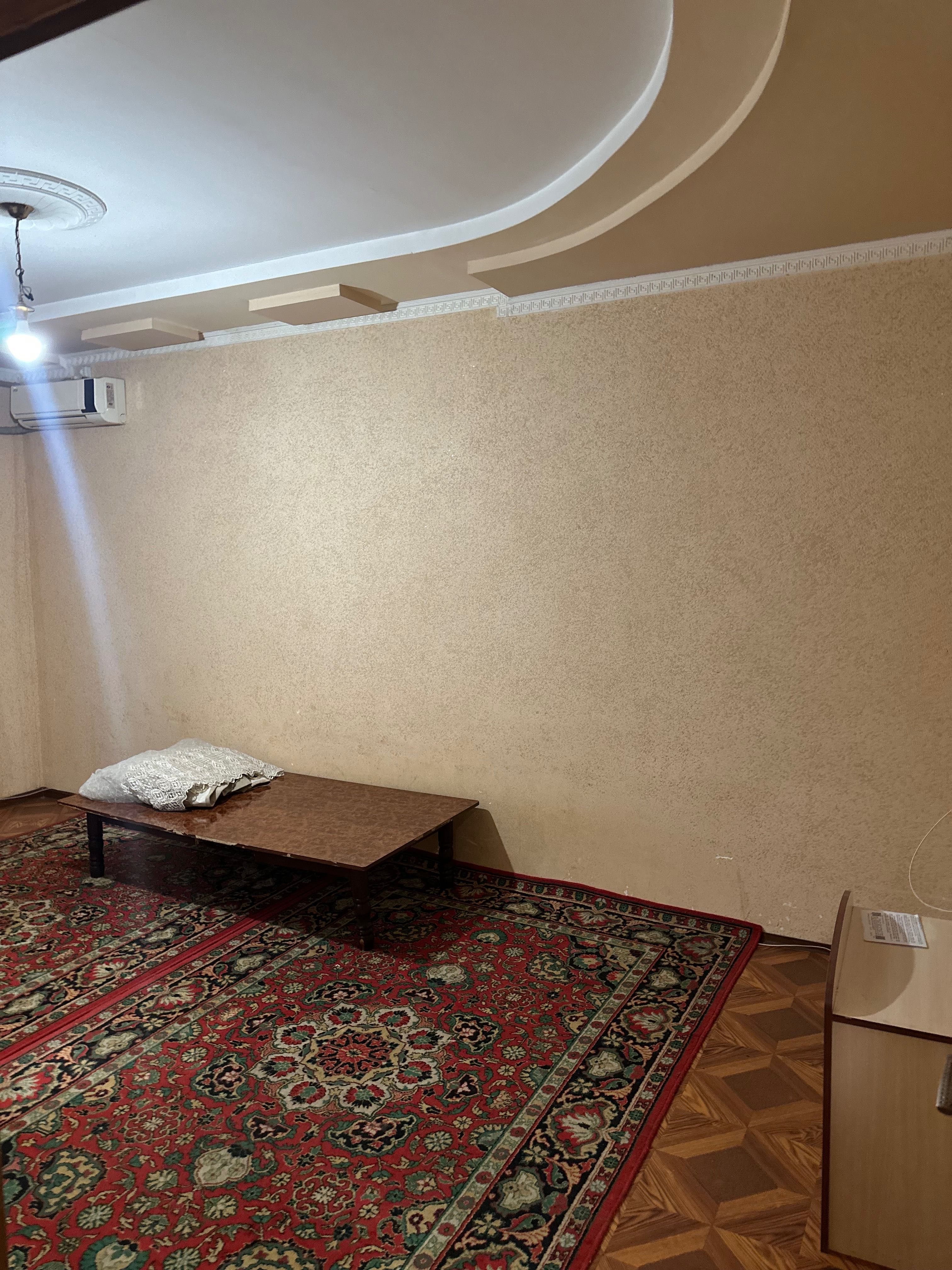 Chilonzor 14kv jaxon tilari instut 500 metr Qizlarga