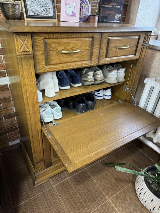 Продам прихожую комплект