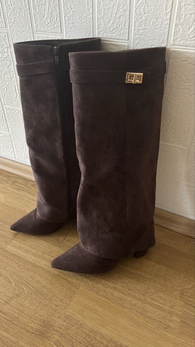 Cizme imitatie piele intoarsa