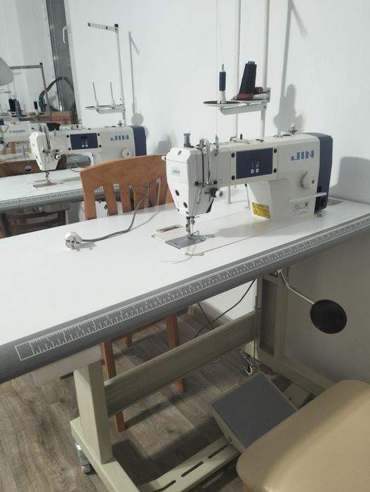Продам промышленную швейную машину