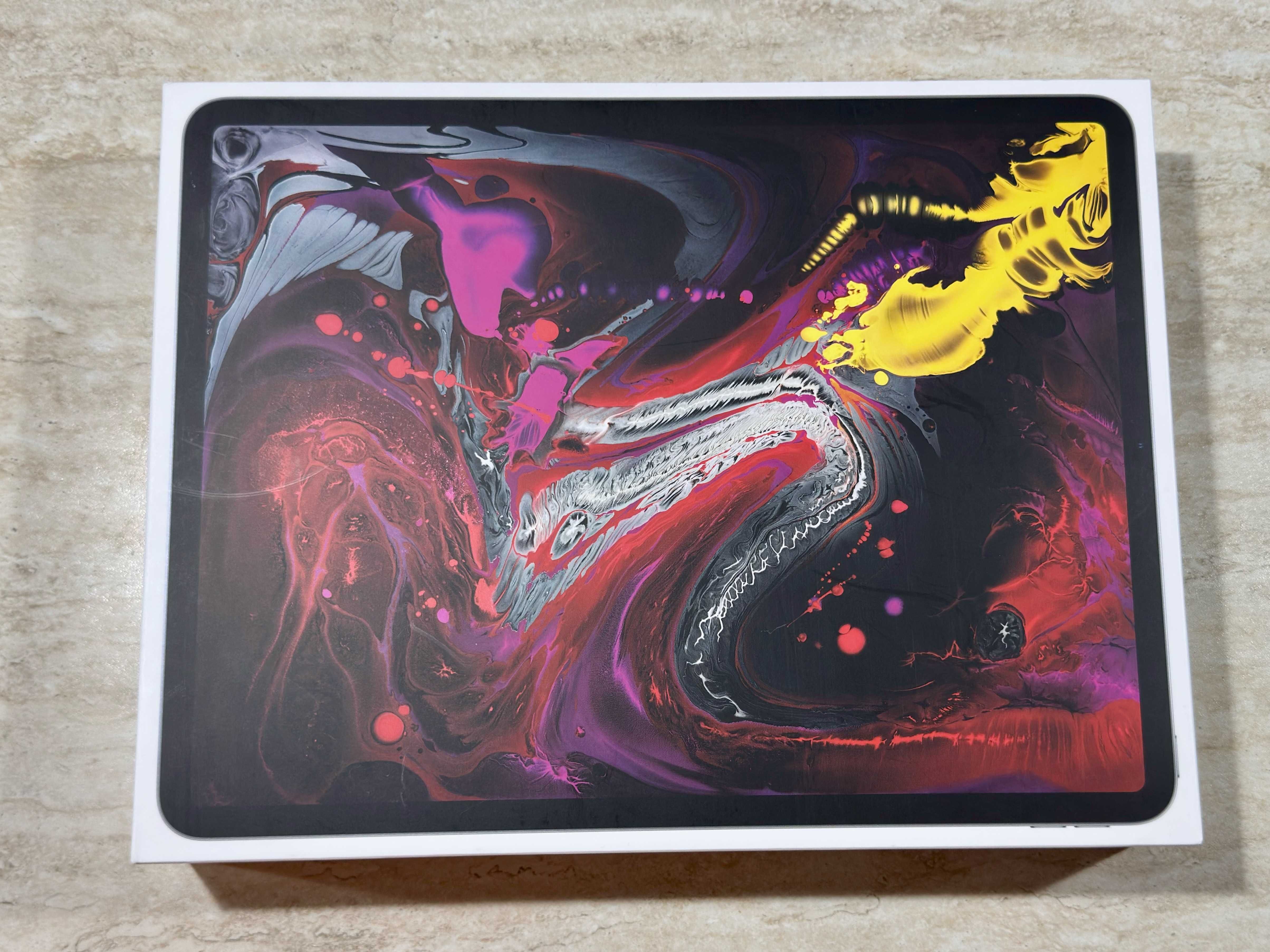 Apple iPad Pro 12.9" 3rd Gen 64GB Wi-Fi + Apple Pencil