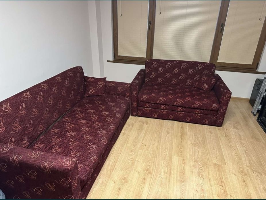 Продавам запазени дивани