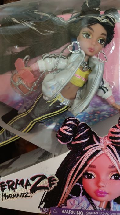 Продаются куклы, цены разные