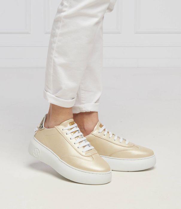 Сникърси Армани