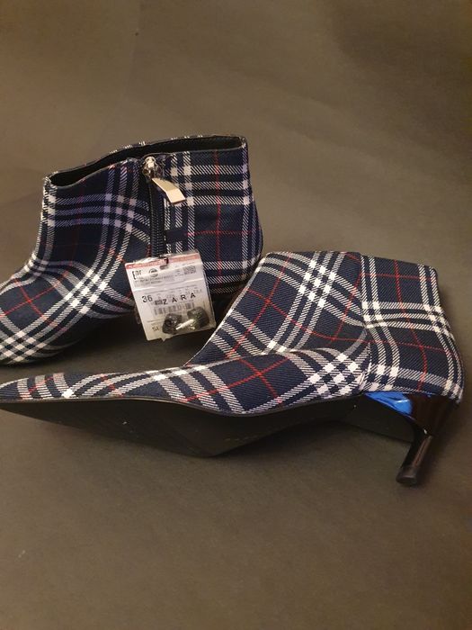 Ghete/ghetute/botine/ încălțări ZARA