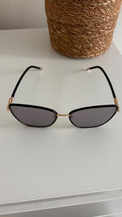 Продавам чисто НОВИ, оригинални слънчеви очила Furla SFU 692V-300V
