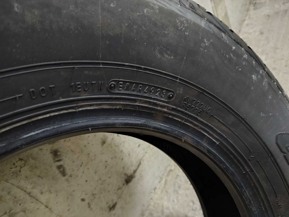 4бр.НОВИ всесезонни гуми DUNLOP 195 80 15 DOT23 цена за брой