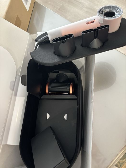 Dyson , supersonic nural