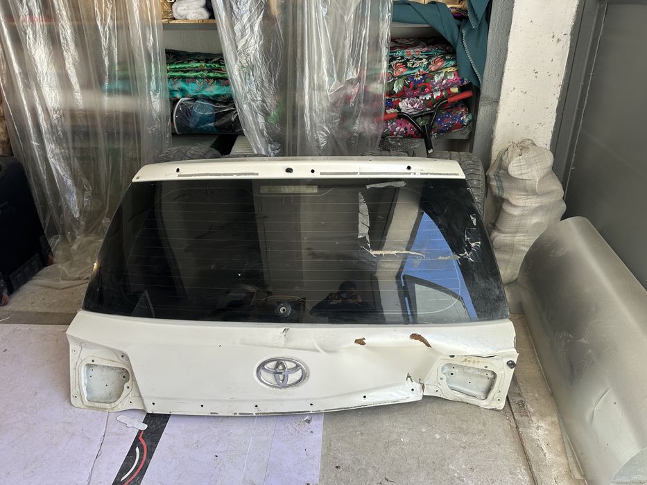 Крышка багажника Land cruiser