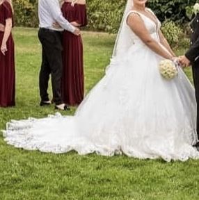 Rochie  de  mireasa  facuta pe comanda