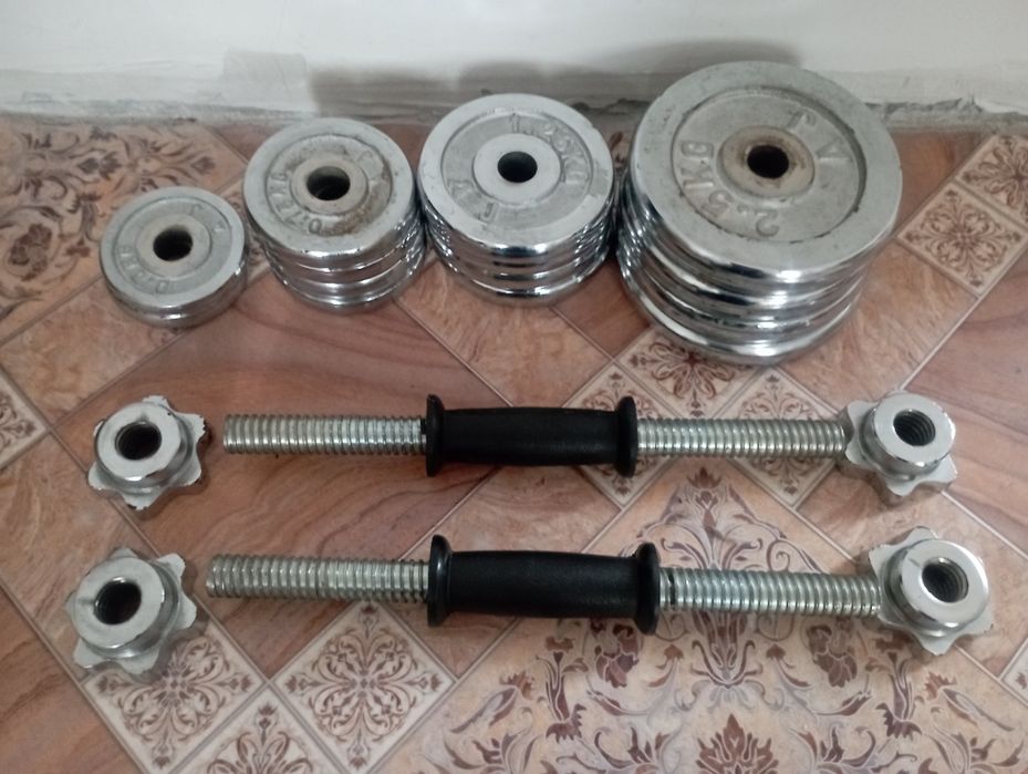 СРОЧНО продам гантели