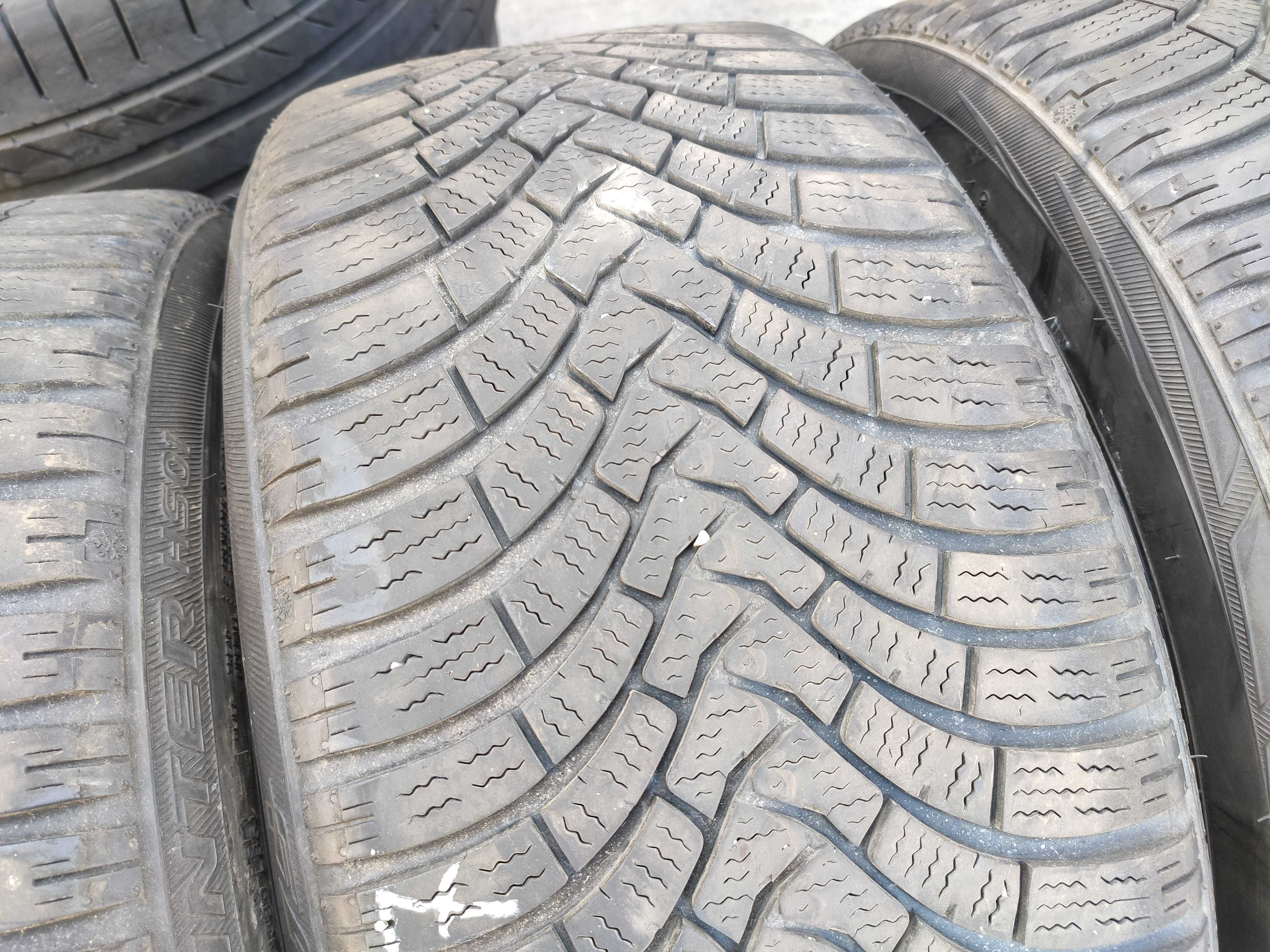 4бр Зимни Гуми 225 40 18 - Falken