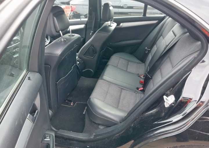 Мерцедес Бенц W204, 2013г. На части.