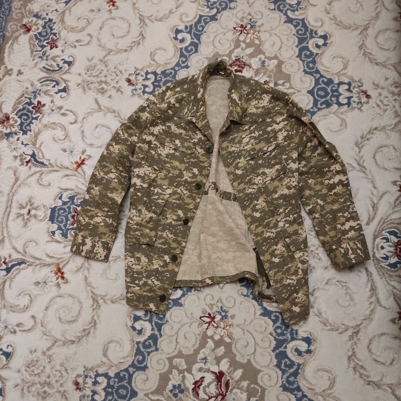 Продам военную форму