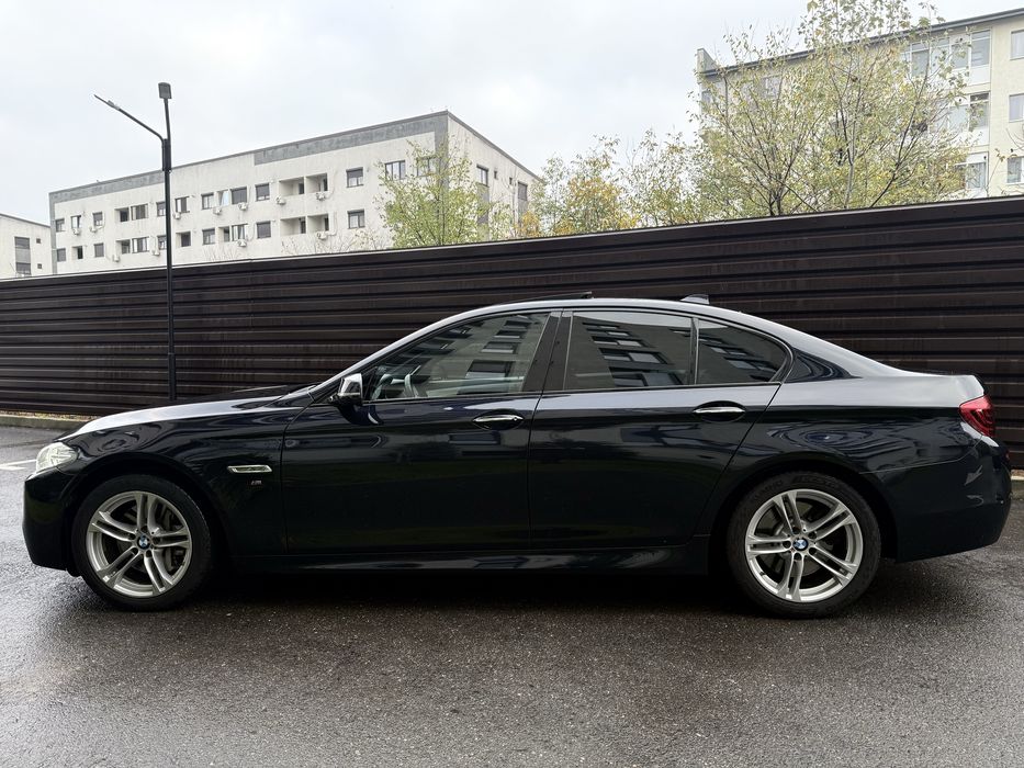 BMW Seria 5 530d xDrive 2015/07 Pachet M 4 butoane full istoric