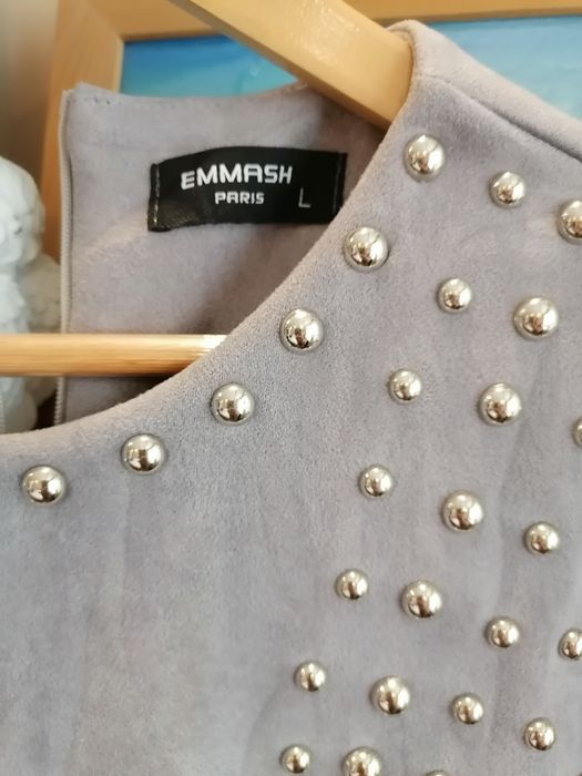 Продавам дамски рокли