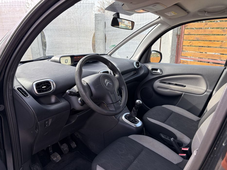 Citroen c3 picasso 2015 / credit dor cu buletinul