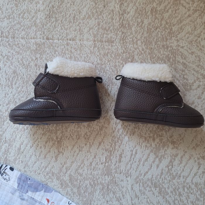 Бебешки буйки с вълнена подплата