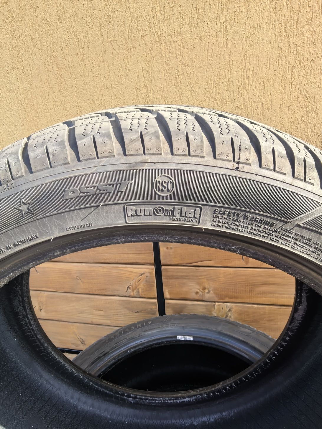 Зимни гуми Dunlop 245/45/19