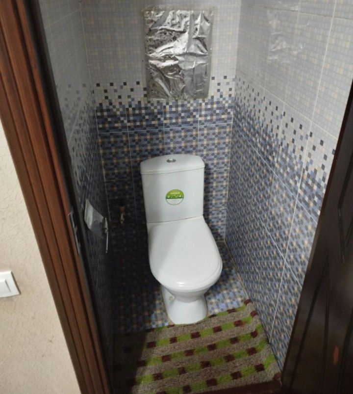 Члонзор метрога 200м             
2 хона  квартира