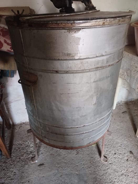 Masina Centrifuga apicola miere albine