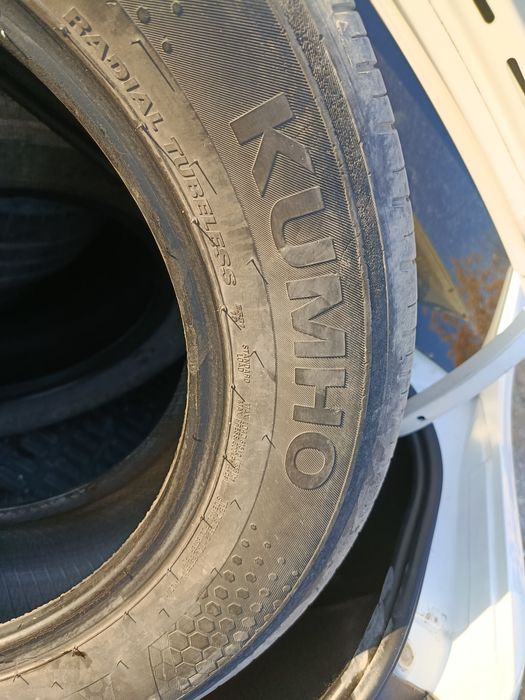 KUMHO 195/65/R15  4 штук Б/у.