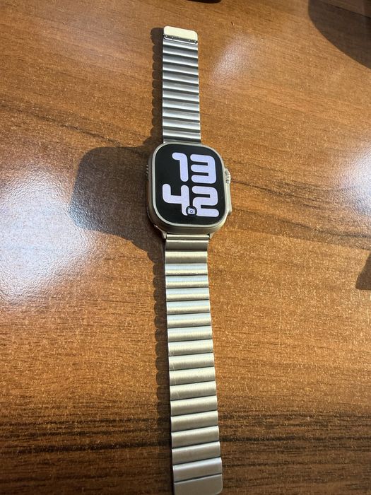 Apple Watch Ultra 49 мм (1 серия)