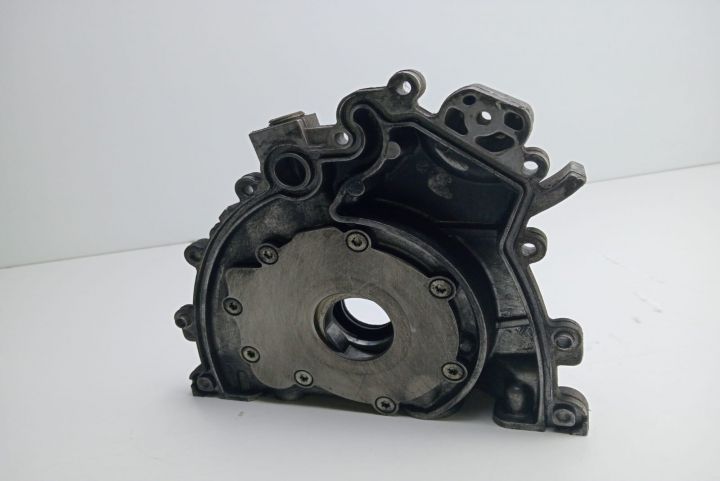 Pompa ulei   2.7 d 4R8Q6600AC Land Rover Range Rover a 3-a generatie