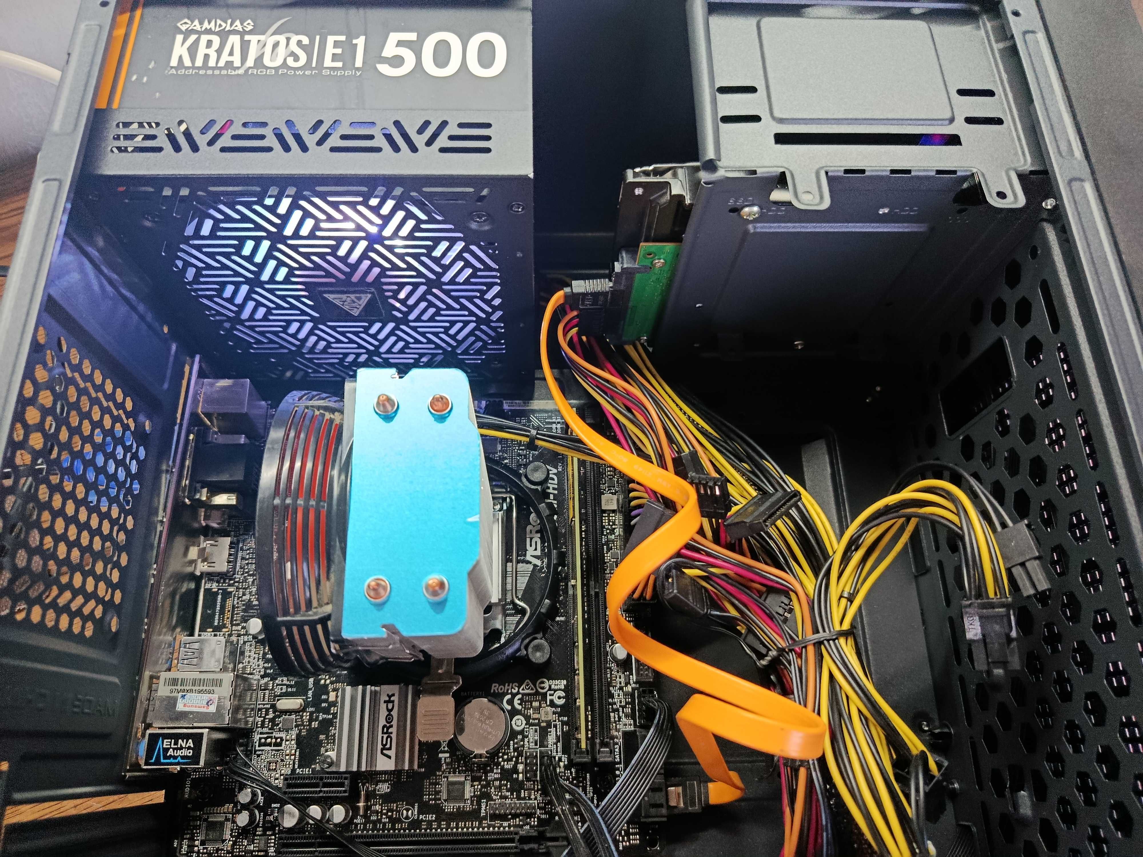 Продам кейс DDR4