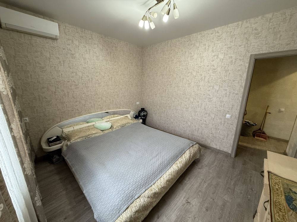 Продаётся квартира ( без посредников )